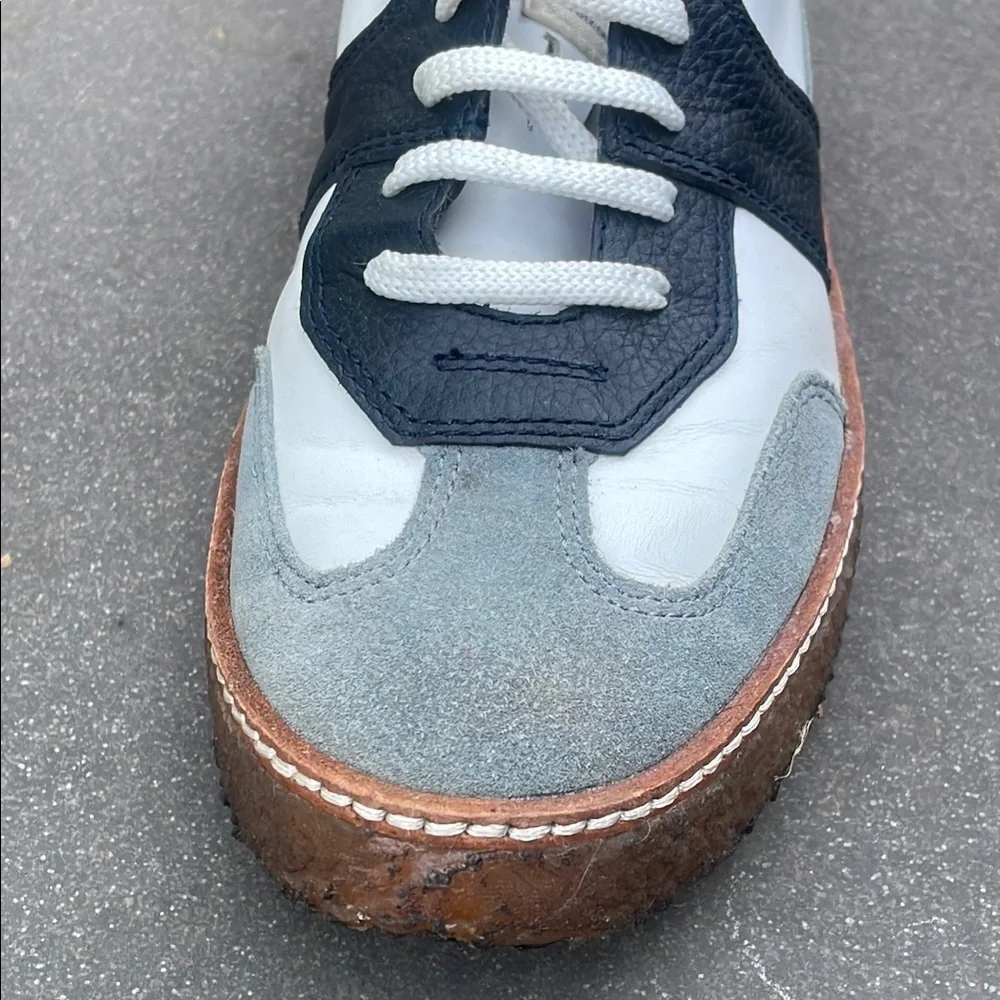 ED - Ellen Stylish Blue and White Sneakers Danby 3 - Picture 10 of 14